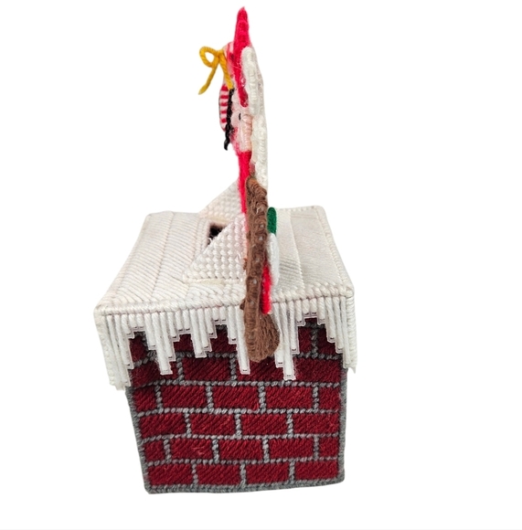 Vintage Handmade Red 3D Christmas Santa in Chimney Needlepoint Tissue Box Cover - Picture 8 of 9